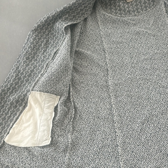 Lucky Brand sweater 🍀 - Picture 8 of 9